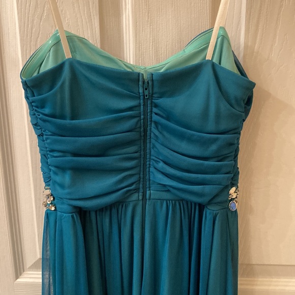 Prom Dress - Picture 4 of 8